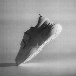 Durable and lightweight sports sneakers with cushioned support – perfect for running, gym workouts, and everyday wear